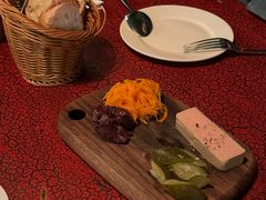 -羽深肉铺 Steak & Wine