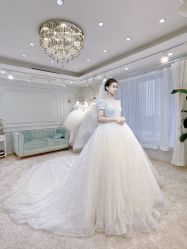 -艾慕婚纱礼服馆(和平店)