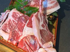 -铭牛烧肉·和牛海鲜自助(高新月牙湖店)
