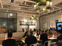 景观位-云味馆过桥米线(皇庭广场店)