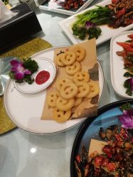 -鑫淼餐饮娱乐中心(江东街店)