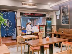 大堂-阿扁杭州面(苗圃店)