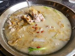-老来福·非遗酸汤兔(凯旋路店)