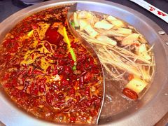 -沸炉重庆老火锅(军事博物馆店)