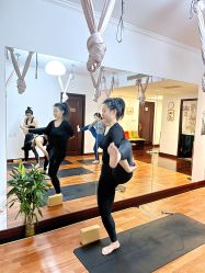 -Yvon yoga 瑜伽·精准体态管理中心
