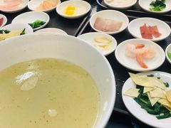 -建新园过桥米线(宝善街店)
