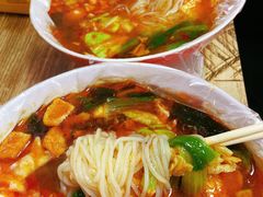 -二钢串叔麻辣烫(华龙大厦店)