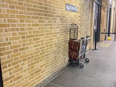 -九又四分之三站台哈利波特商店