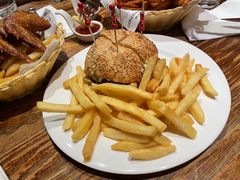 -1886德国汽车餐厅(外滩十六铺码头店)