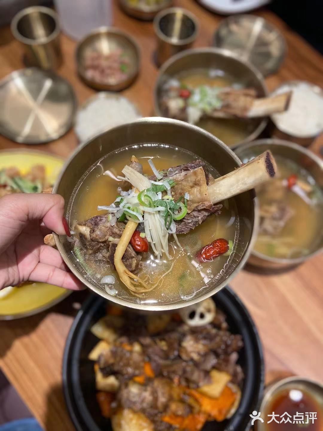超正宗的韩式料理 大口吃肉