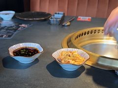 -铭牛烧肉·和牛海鲜自助(高新月牙湖店)