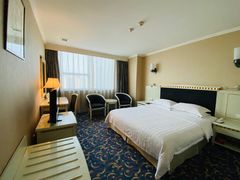 -成都绿洲大酒店(春熙路太古里店)