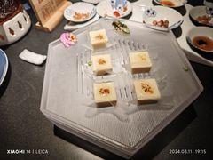 -凤凰湘语·平价海鲜餐厅(浦东旗舰店)