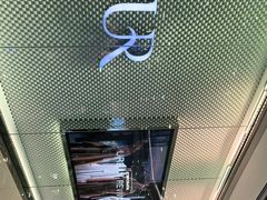 -URBAN REVIVO(佛山南海万达广场店)