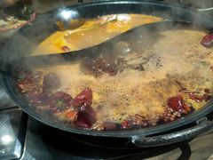 -海底捞火锅鲜切牛肉主题店(长寿路店)