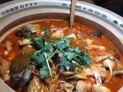 -魏铭鱼头捞饭(晋阳路店)