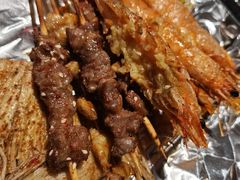 烤虾-路边摊小炉子烧烤