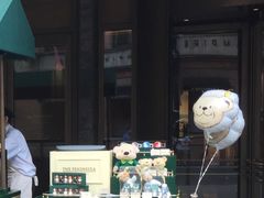 -上海半岛酒店·半岛精品店
