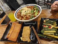 -醉牛腩·面小馆
