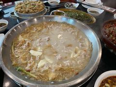酸汤兔大锅-老来福·非遗酸汤兔(凯旋路店)