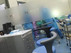 -雅致口腔门诊部(五羊邨地铁店)