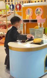 -LuckyStar幸运星家庭娱乐中心(东莞国贸店)