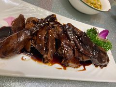 -松沪名灶·豆浆鱼头·新上海菜(飞航吾悦广场店)