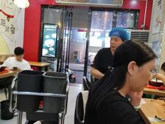 大堂-螺小胖柳州螺蛳粉(钟楼总店)