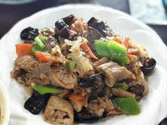 -金卯白肉罩火烧