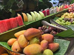 -雍容荟活帝王蟹活龙虾自助(苏宁旗舰店)