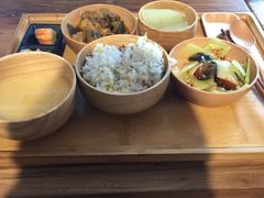 -一两饭川味素食餐厅