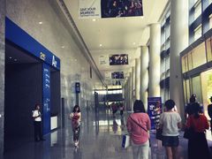 -上海跨国采购会展中心