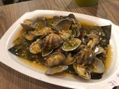 -东海岸人工湖美食村