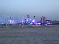 -东港音乐喷泉广场