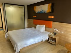 -7天优品(深圳龙岗大运中心爱联地铁站店)