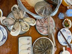 -老何家后安粉·糟粕醋海鲜火锅(三亚湾椰梦长廊店)