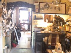 -邊城書店