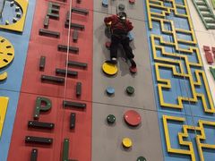 -极限PLAY运动娱乐新世界·团建派对潮玩休闲馆·室内蹦极高空游乐园