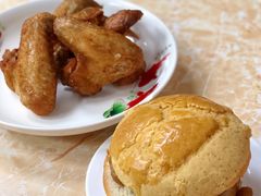 鸡扒菠萝包-沙溪兄茶餐厅
