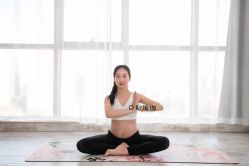 -OM瑜伽教练培训学院