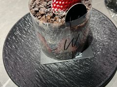 -W COLLECTIVE  DESSERT SHOP