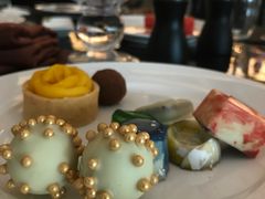 -圣丰索菲特·2 On 988 Café 自助餐厅