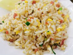 -江城燕子大排档(江汉路步行街店)