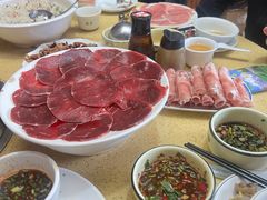 -东巴谷野生菌火锅餐厅