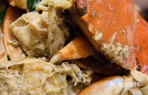 Stir-fried Green Crab with Ginger and Scallion