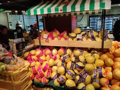 -中百仓储超市有限公司(越秀星汇维港店)