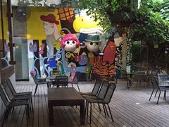 -莓园冰淇淋店