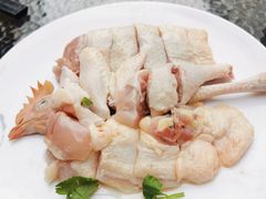 吃稻谷文昌鸡-千岛蚝高压锅生蚝·人参火锅(白云万达店)