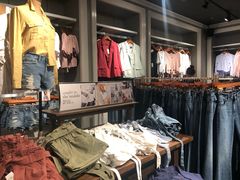 -Abercrombie&Fitch(德基广场店)