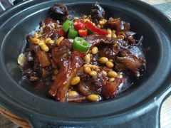 芋头牛筋烧鸭肫-八张桌子(老店)